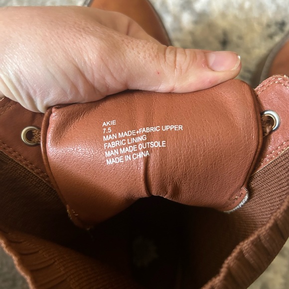 Yellow box Akie Brown Leather Lace Boots 7.5 - Picture 4 of 7